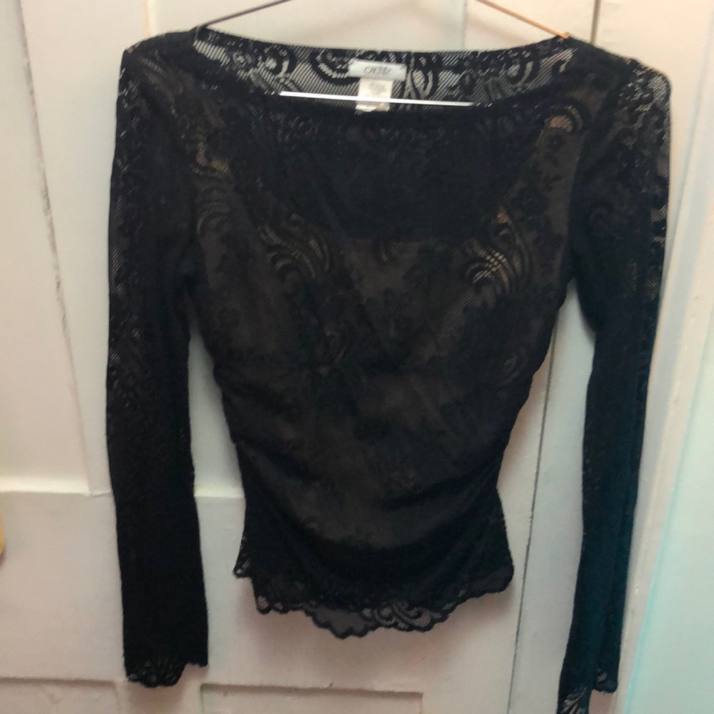 Cache lace long sleeve top with liner